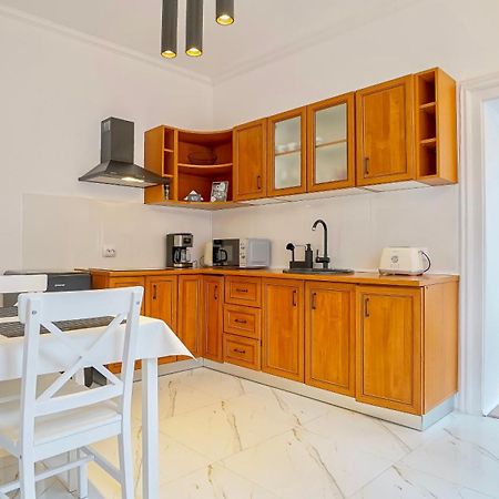 Comfort Apartment Baritiu Braşov Exteriör bild